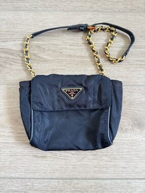 Authentic Vintage - Prada Tessuto Quilted Nylon Bag 90s Y2K